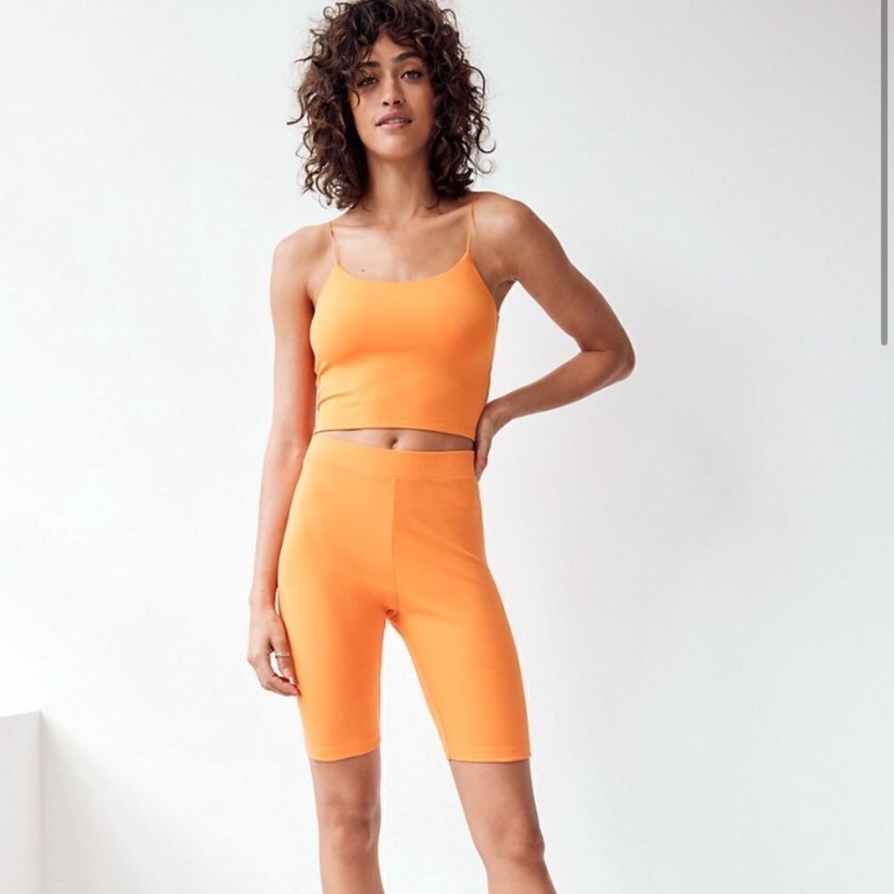 Wilfred Free Aritzia biker shorts XS orange